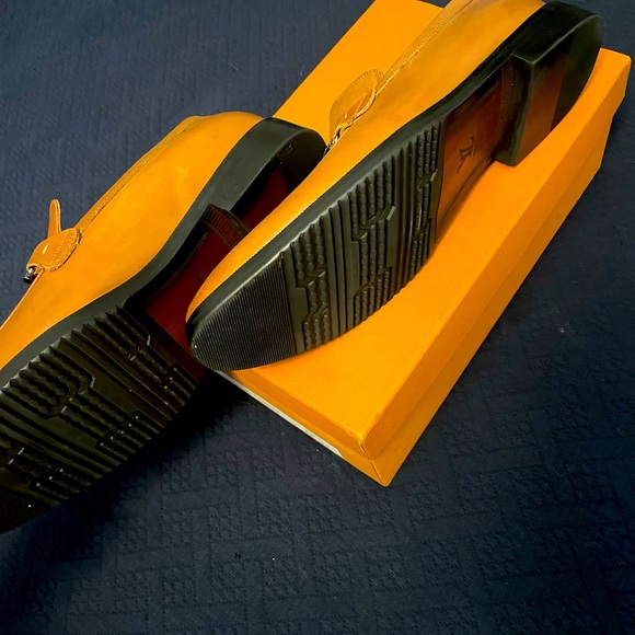 Louis Vuitton shoes brand new. Work once - Picture 3 of 4